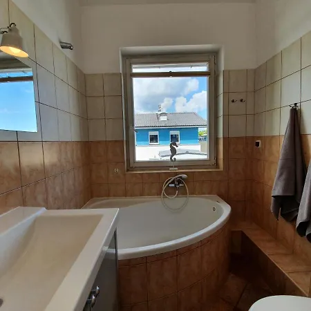 Apartament Blisko Plazy - Okrzei 12 *